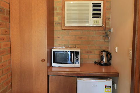 Quays Motel San Remo - Accommodation Guide 6