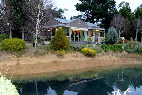 Still Waters - Accommodation Guide 6