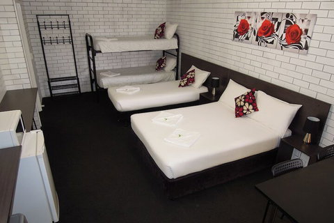 Jackaroo Apartments - Accommodation Asia 1