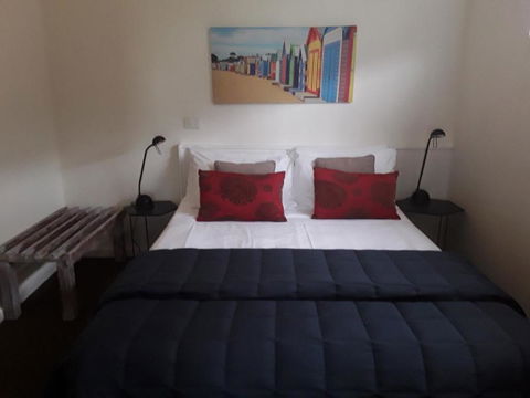 Narooma Golfers Lodge - Accommodation Guide 5