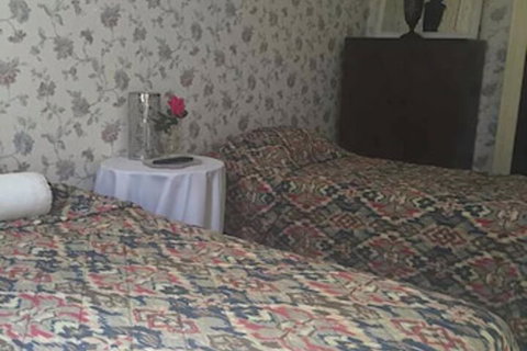 Highton Manor - Accommodation Guide 1