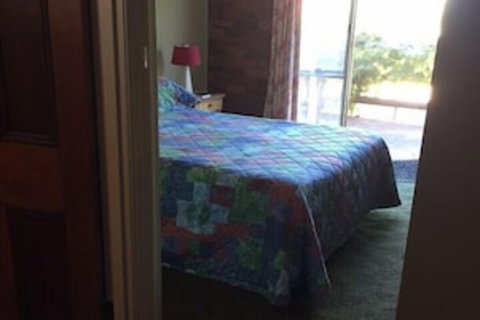 Highton Manor - Accommodation Guide 4