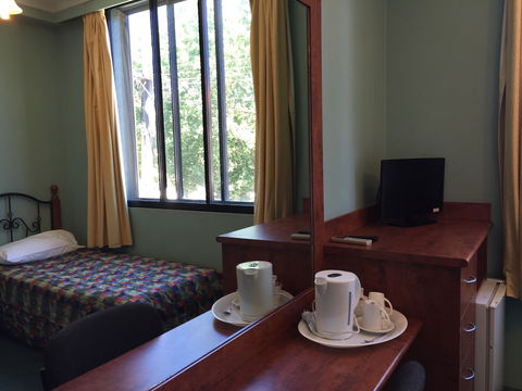 Harp Hotel - Accommodation Asia 0