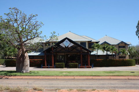 Apartments At Blue Seas Resort - Accommodation Guide 4
