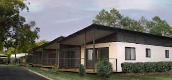 Gateway Lifestyle Lorikeet - Accommodation Asia 2