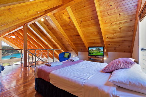 Snug Cove Villas - Accommodation Guide 6