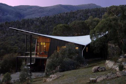 Studio 13 - Accommodation Guide 3