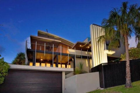 3 Kiamba Court - Accommodation Guide 0