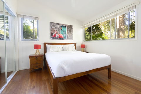 Mobys Beachside Retreat - Accommodation Asia 4