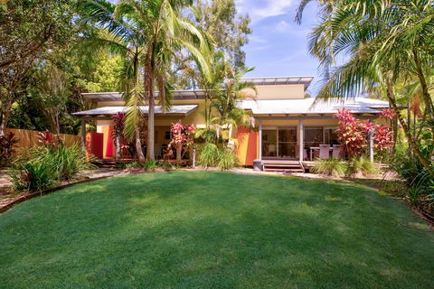 Mobys Beachside Retreat - Accommodation Asia 1