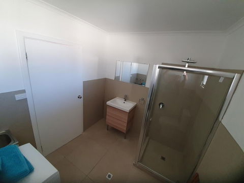 Lil House - Accommodation Guide 2