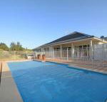 Silver Springs 4br Cottage with Wifi Views Olives  Space . Fireplace Views Olives  Space - Accommodation Asia