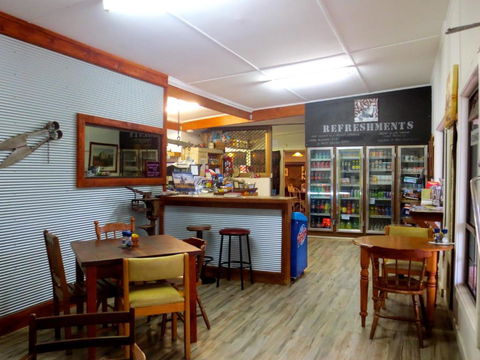 Willalooka Tavern - Accommodation Guide 1