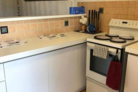 Lous Place - Accommodation Guide 4