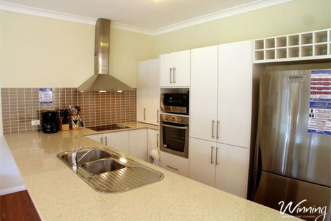 Two Beaches, 74B Blanch Street - Accommodation Guide 4