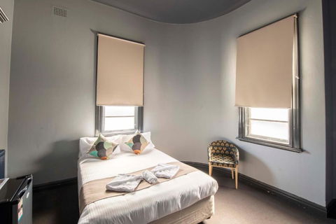 Hotel Canobolas - Accommodation Asia 1