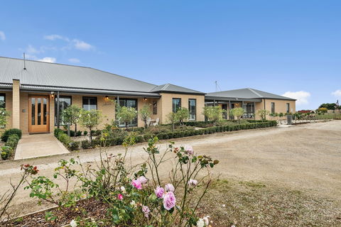 The Oxley Estate - Accommodation Asia 1