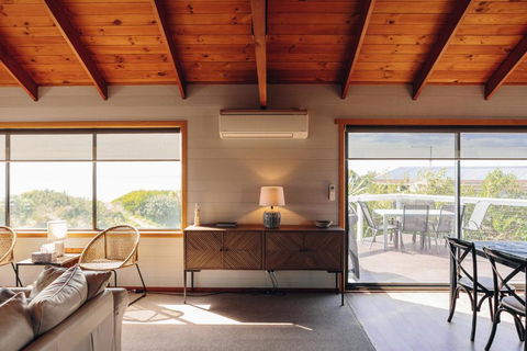 Beach Break - Accommodation Guide 5