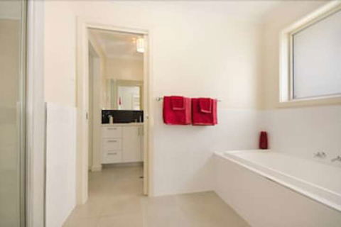 Fringe Apartments - Accommodation Guide 3