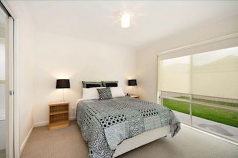 Fringe Apartments - Accommodation Guide 2