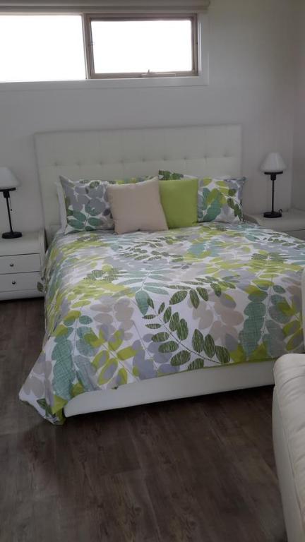 Bass Coast Country Cottages - Accommodation Guide 2