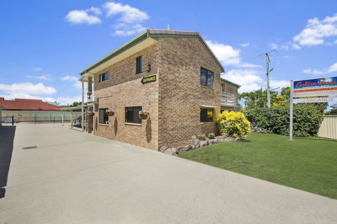 Golden Beach Motor Inn - Accommodation Asia 0