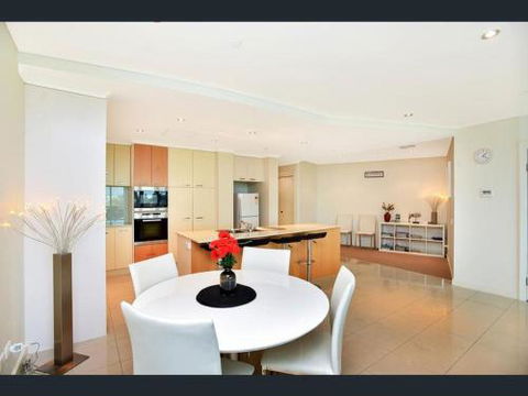 Gallery Resort Apartments - Accommodation Asia 6