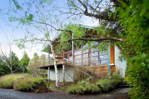 Romantic Treehouse Getaway - Accommodation Asia 2