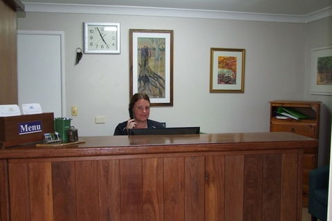 Acacia Motel - Accommodation Guide 4