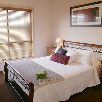 Nightingale Luxury Villas - Accommodation Asia 6