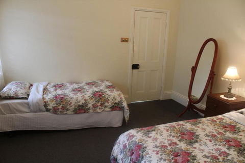 Benambra Bed & Breakfast - Accommodation Asia 6