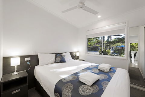 Discovery Parks â€“ Emerald Beach - Accommodation Guide 2