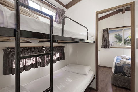 Discovery Parks â€“ Emerald Beach - Accommodation Guide 5
