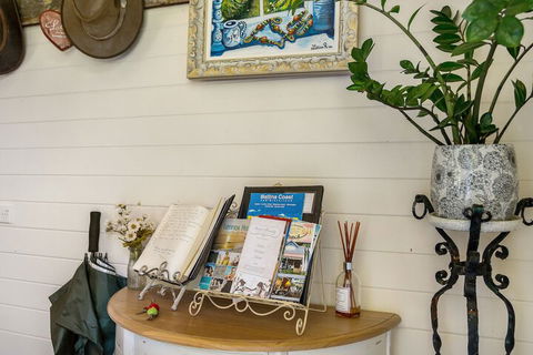 Escape To Baileys On Fernleigh - Accommodation Asia 1