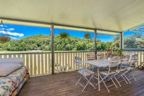 Escape To Baileys On Fernleigh - Accommodation Asia 0