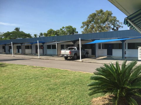Bowen Arrow Motel - Accommodation Guide 3
