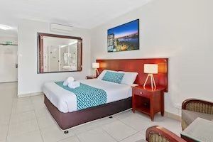 The Coffee House Apartments & Bistro - Accommodation Asia 14