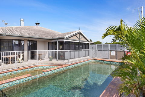 The Stirling Hotel Rockhampton - Accommodation Asia 1