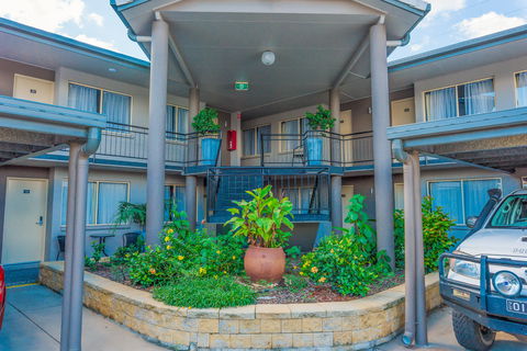 The Stirling Hotel Rockhampton - Accommodation Asia 10