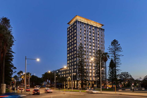 DoubleTree by Hilton Perth Waterfront - Accommodation China 1