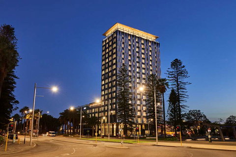DoubleTree by Hilton Perth Waterfront - Accommodation China 2