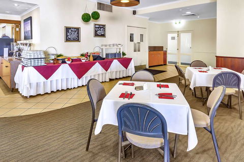 Comfort Inn & Suites Goodearth - Accommodation Asia 10