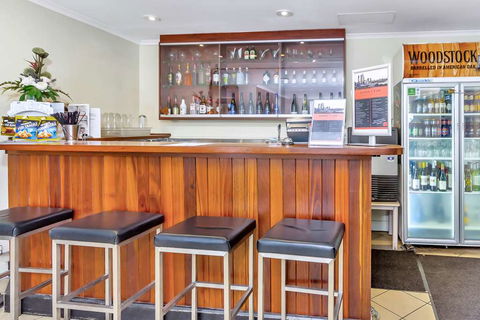Comfort Inn & Suites Goodearth - Accommodation Asia 12