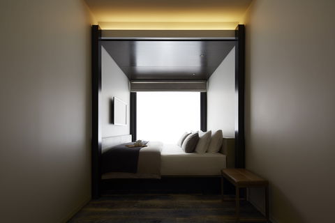 Little National Hotel - Accommodation China 4