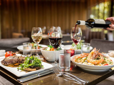Novotel Canberra - Accommodation China 9