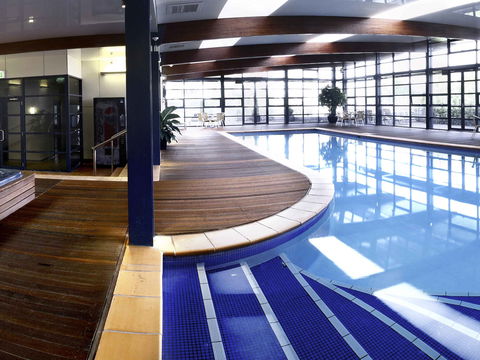 Novotel Canberra - Accommodation China 13