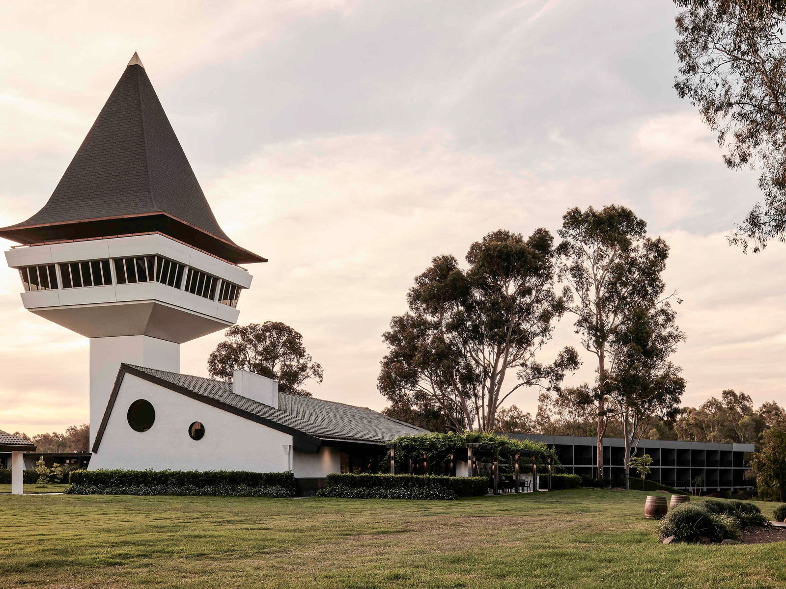 Mollongghip VIC Accommodation Asia