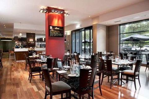 Mantra Hindmarsh Square - Accommodation Asia 2