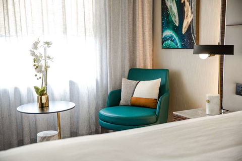 Royal Pacific Hotel - Accommodation Guide 5