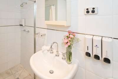 Park Regis Concierge Apartments - Accommodation Guide 9